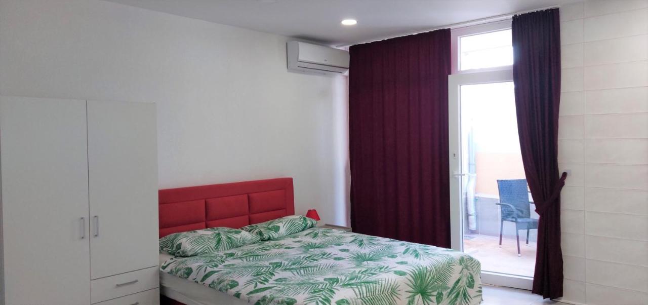 Amore House With Apartment 乌马格 外观 照片