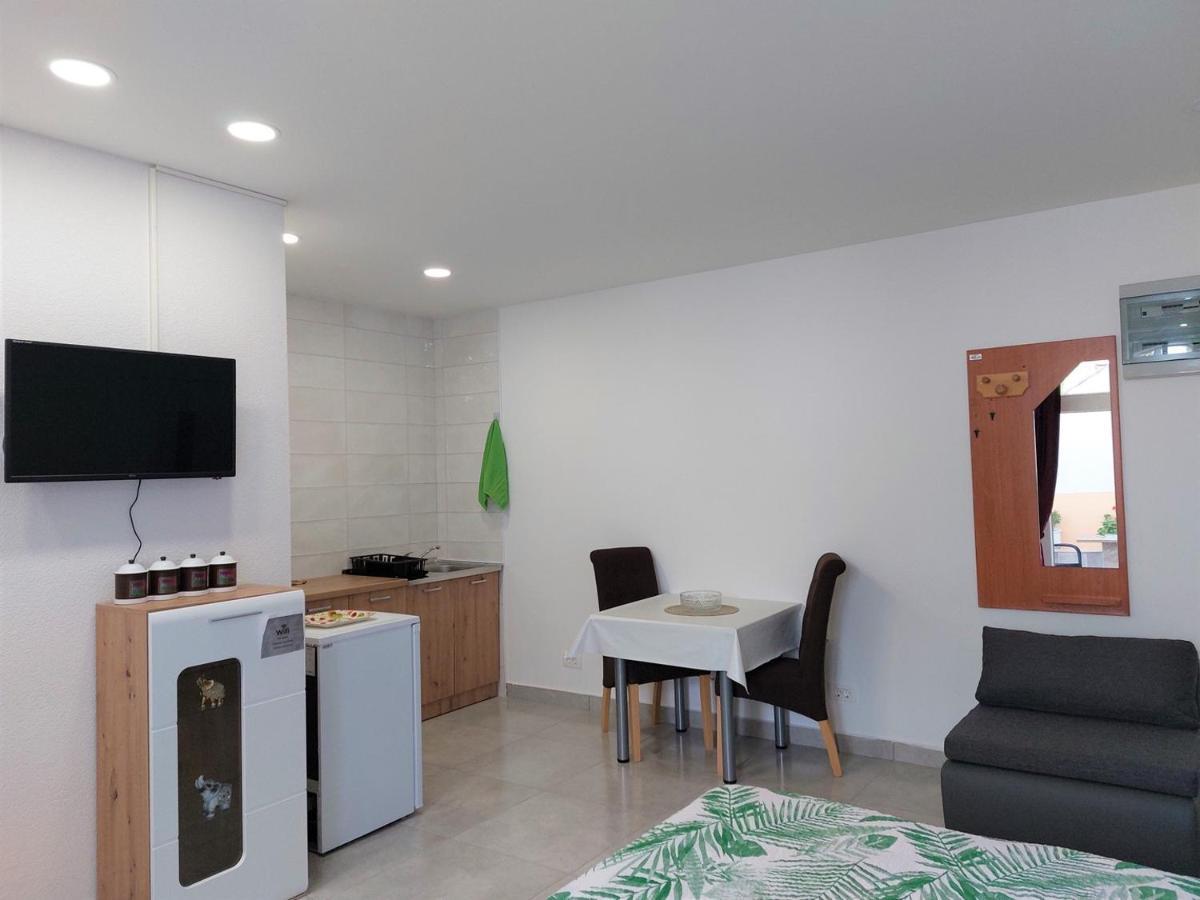 Amore House With Apartment 乌马格 外观 照片