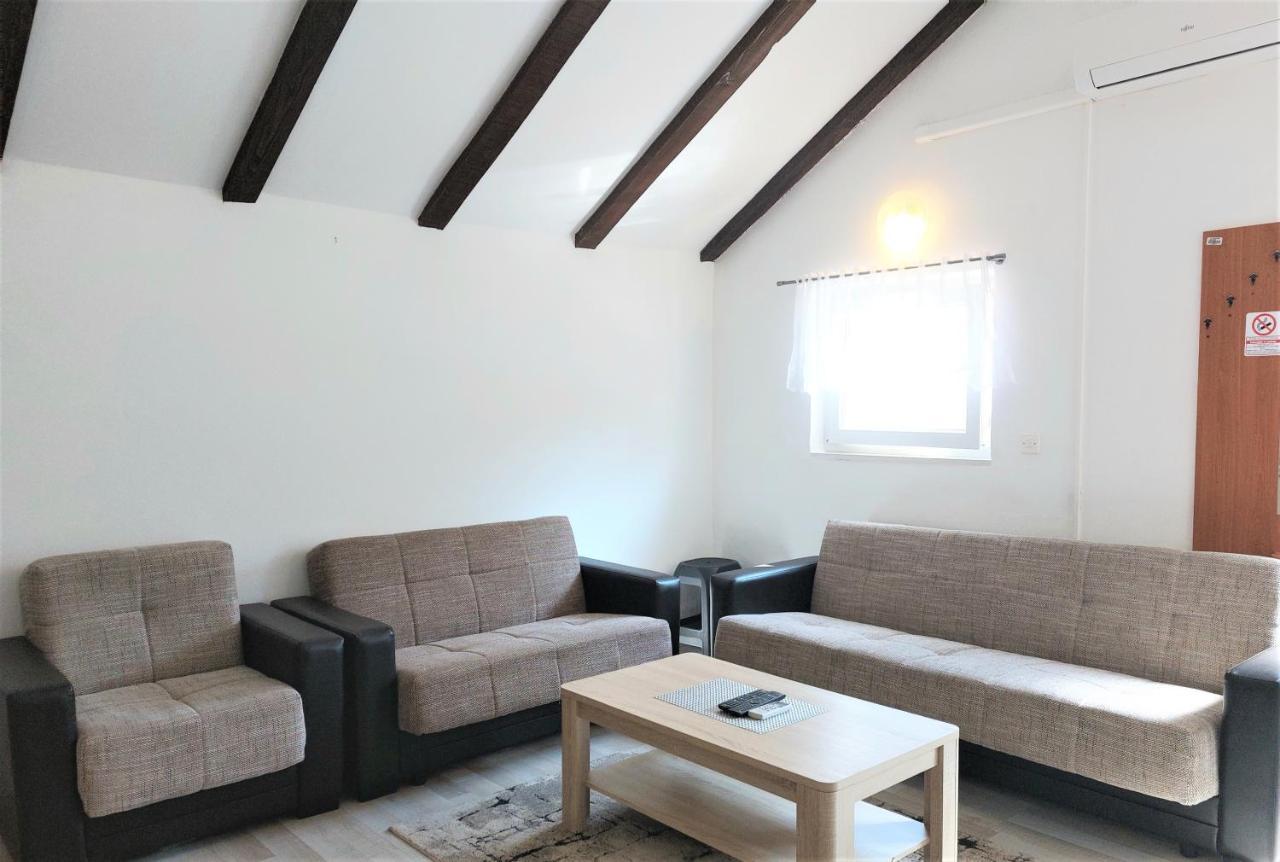 Amore House With Apartment 乌马格 外观 照片