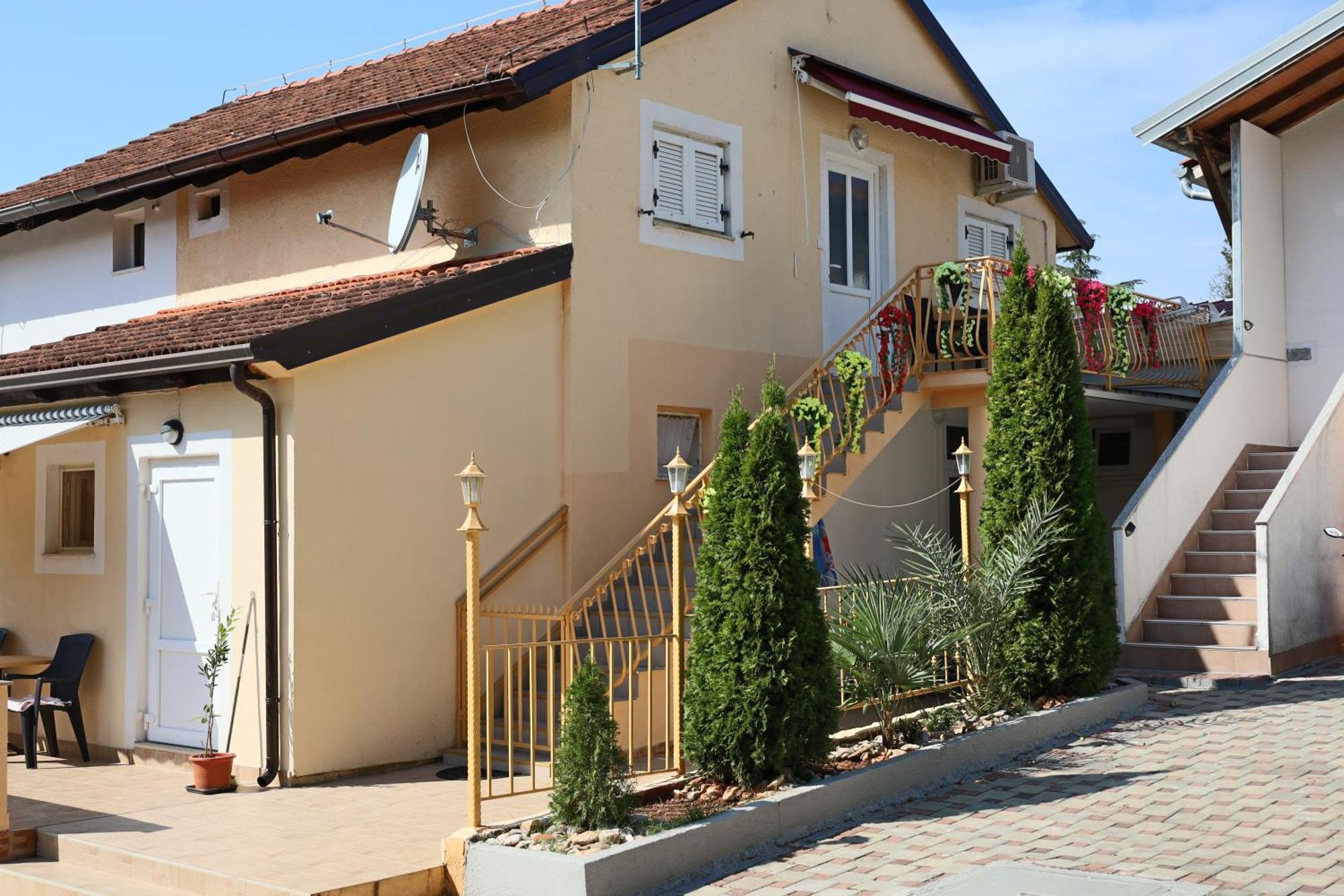 Amore House With Apartment 乌马格 外观 照片